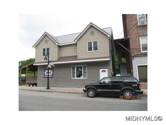 78 N Main St, Dolgeville, NY 13329
