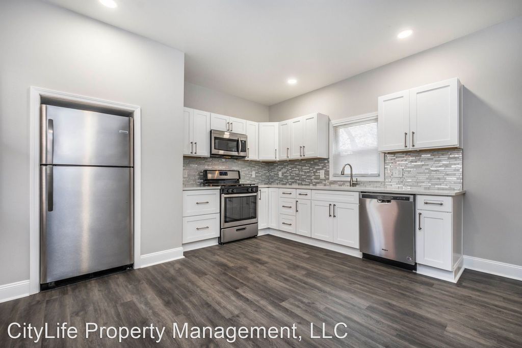 33 Millbridge House, Pittsburgh, PA 15210