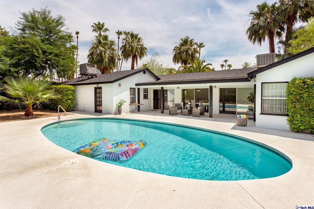 1477 S Calle Rolph, Palm Springs, CA 92264