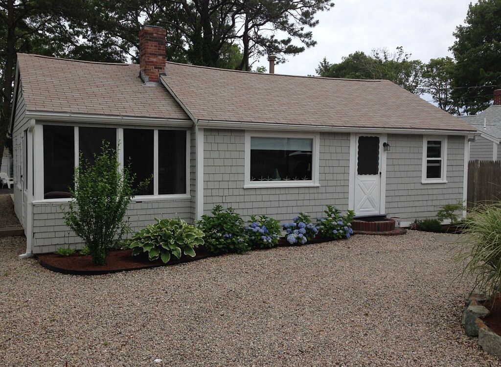 52 Uncle Henrys Rd, Mashpee, MA 02649