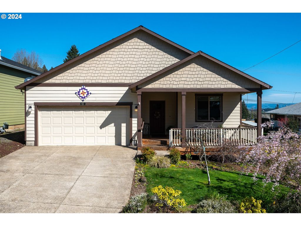 617 Sky Ln, Forest Grove, OR 97116