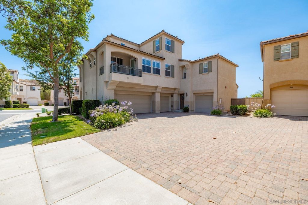 934 Bolex Way, San Marcos, CA 92078