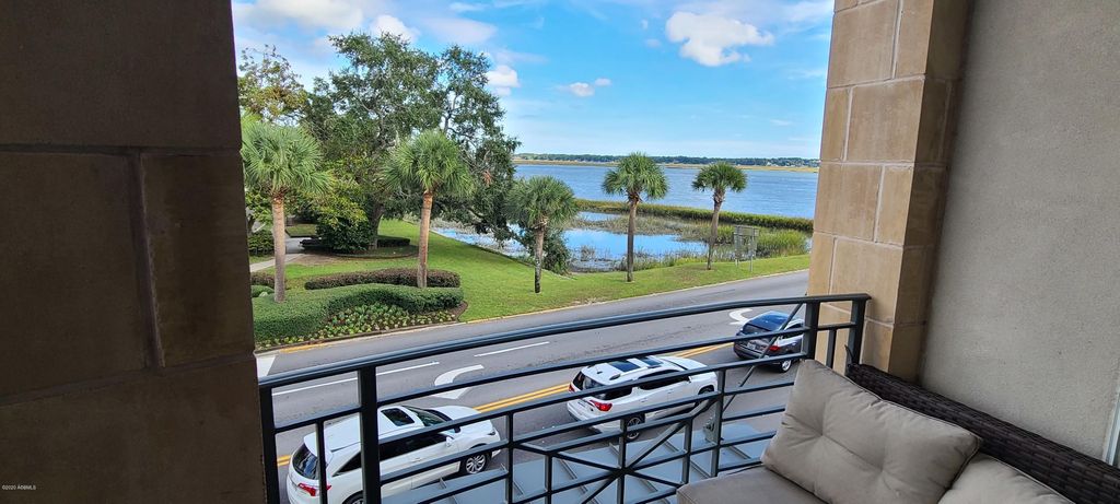 700 Bay St #201, Beaufort, SC 29902