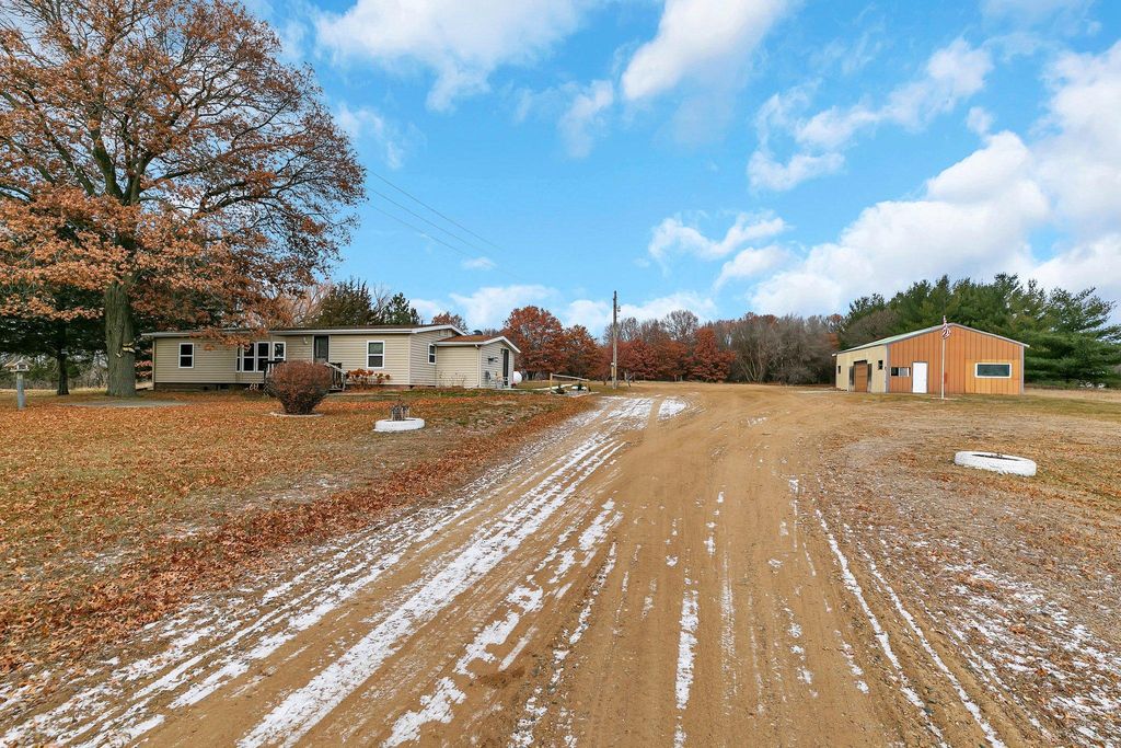 12892 County Road 3 SE, Clear Lake, MN 55319