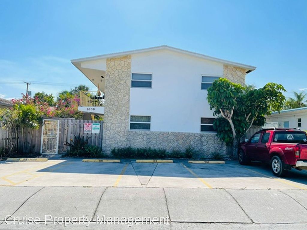 1609 S Federal Hwy #203, Lake Worth, FL 33460