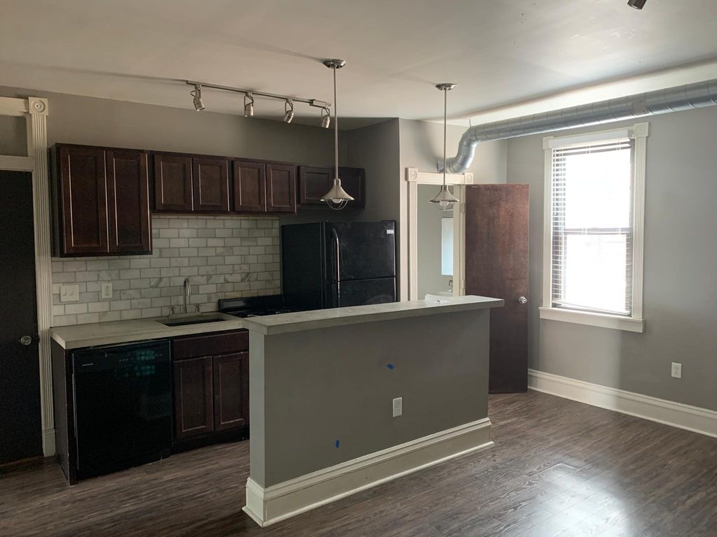141 S 15th St #2, Pittsburgh, PA 15203