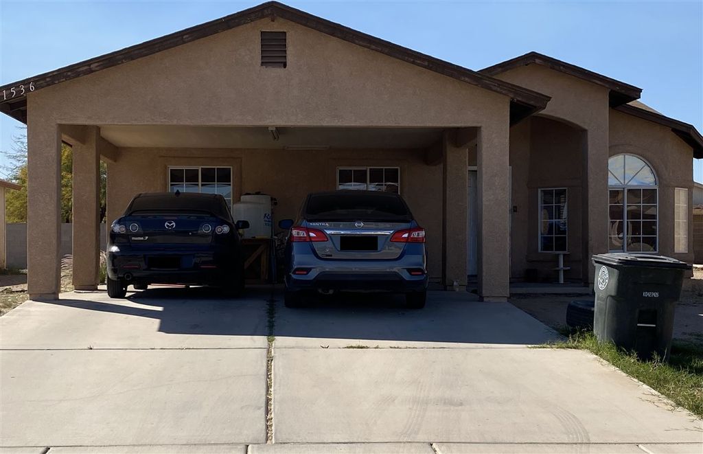 1536 N Iran Ave, San Luis, AZ 85336
