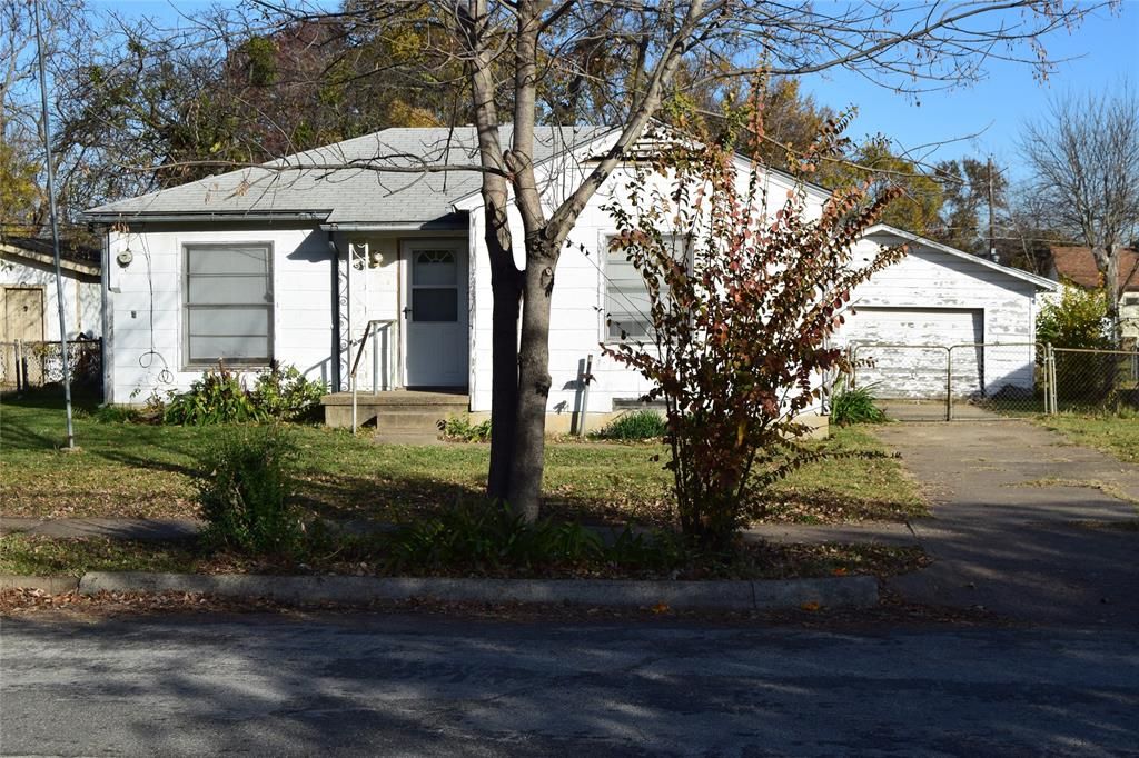 4223 Glenhaven Blvd, Dallas, TX 75211