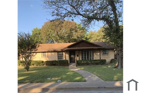 837 Misty Glen Dr, Desoto, TX 75115