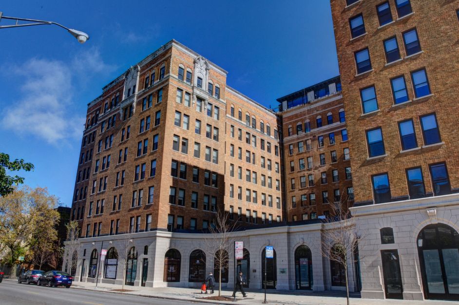 5009 N Sheridan Rd, Chicago, IL 60640