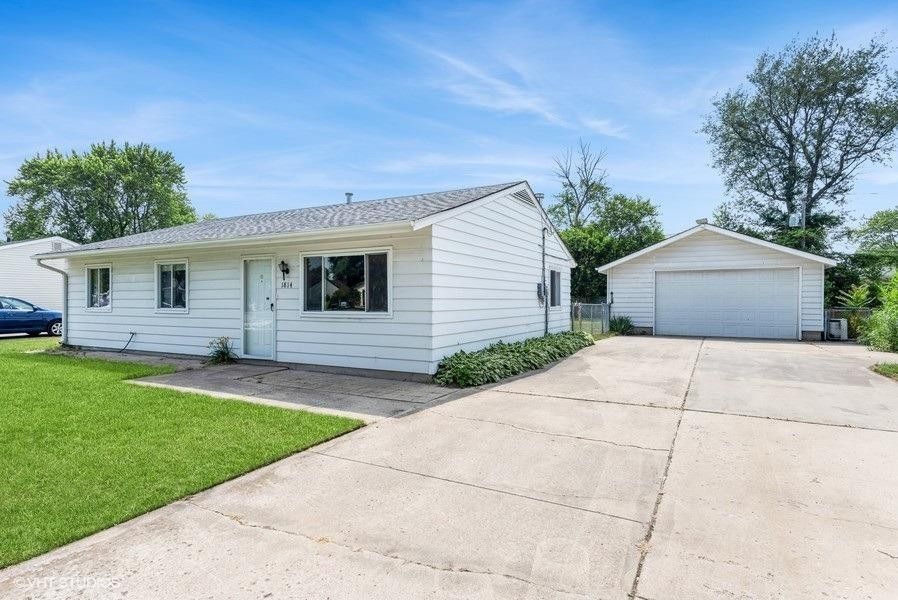 1814 N  Indiana St, Griffith, IN 46319