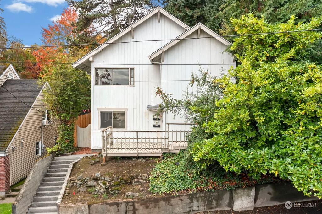 415 W Dravus Street, Seattle, WA 98119