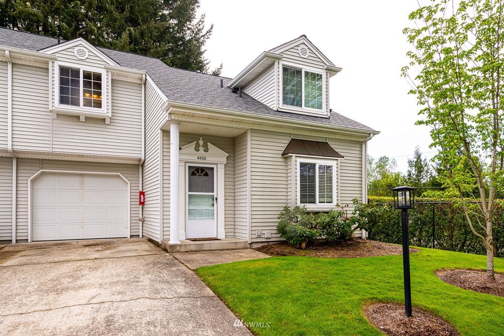 4430 Governor Lane SE, Olympia, WA 98501