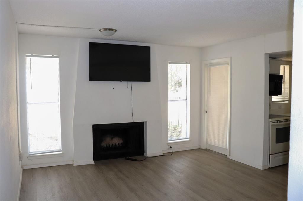 6050 Melody Ln #206, Dallas, TX 75231