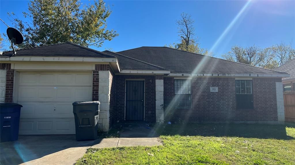 1826 Dennison St, Dallas, TX 75212