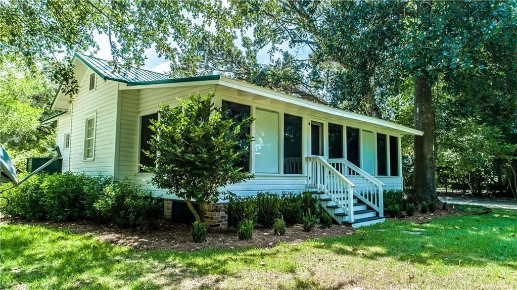 16935 Scenic Highway 98, Fairhope, AL 36532