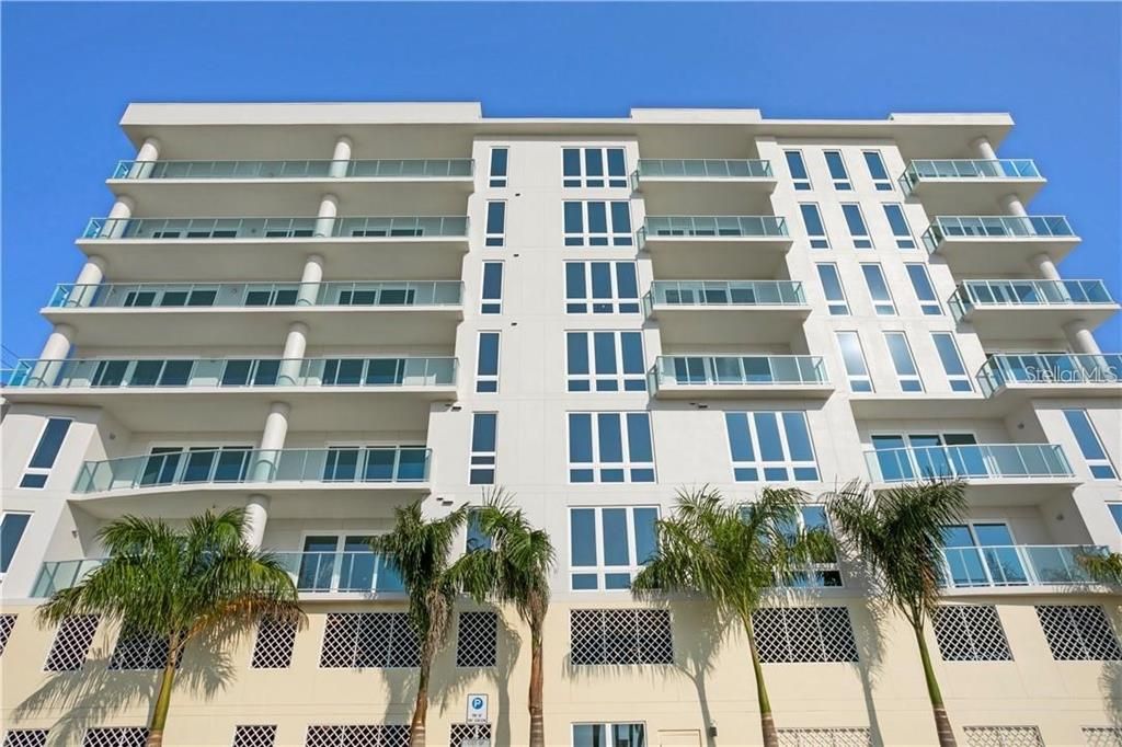 15 Avalon St #504, Clearwater Beach, FL 33767