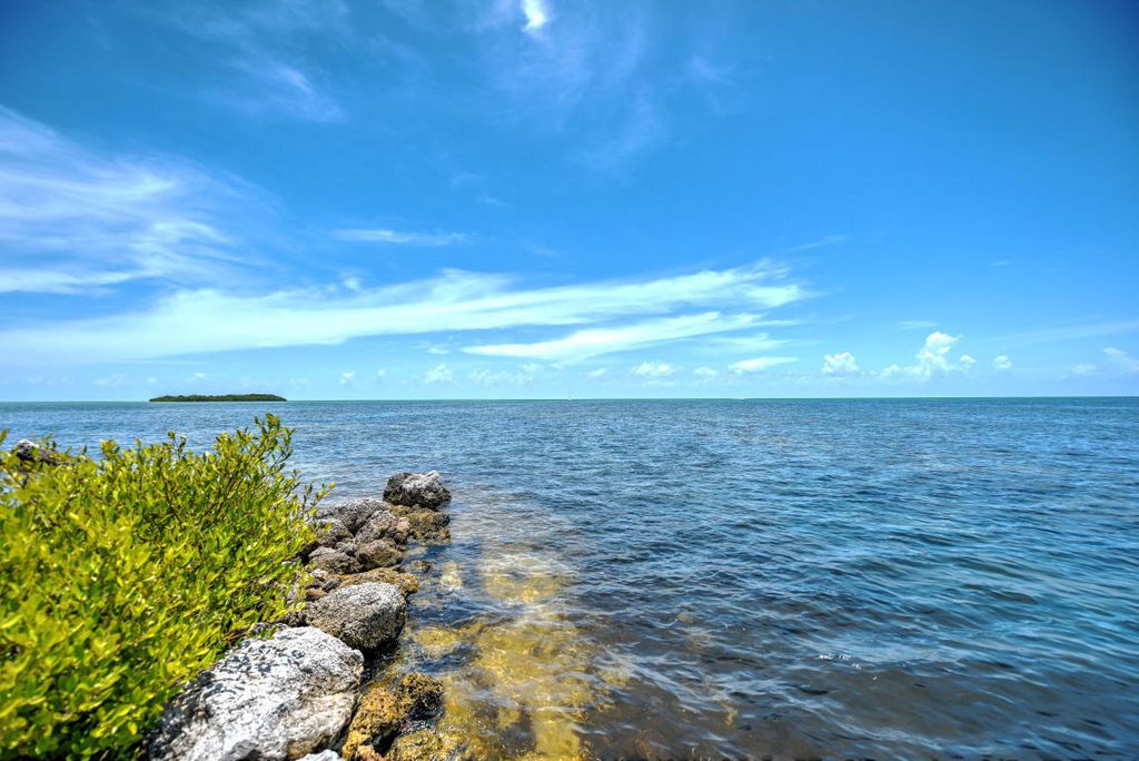 95301 Overseas Hwy, Key Largo, FL 33037