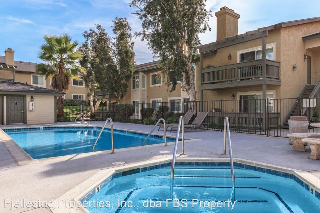 145 W El Norte Pkwy 220, Escondido, CA 2 Bed, 2 Bath Condo 16