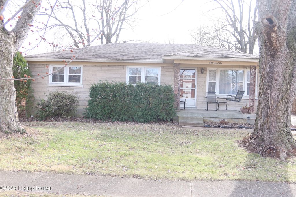 5202 Columbia Ave, Louisville, KY 40258
