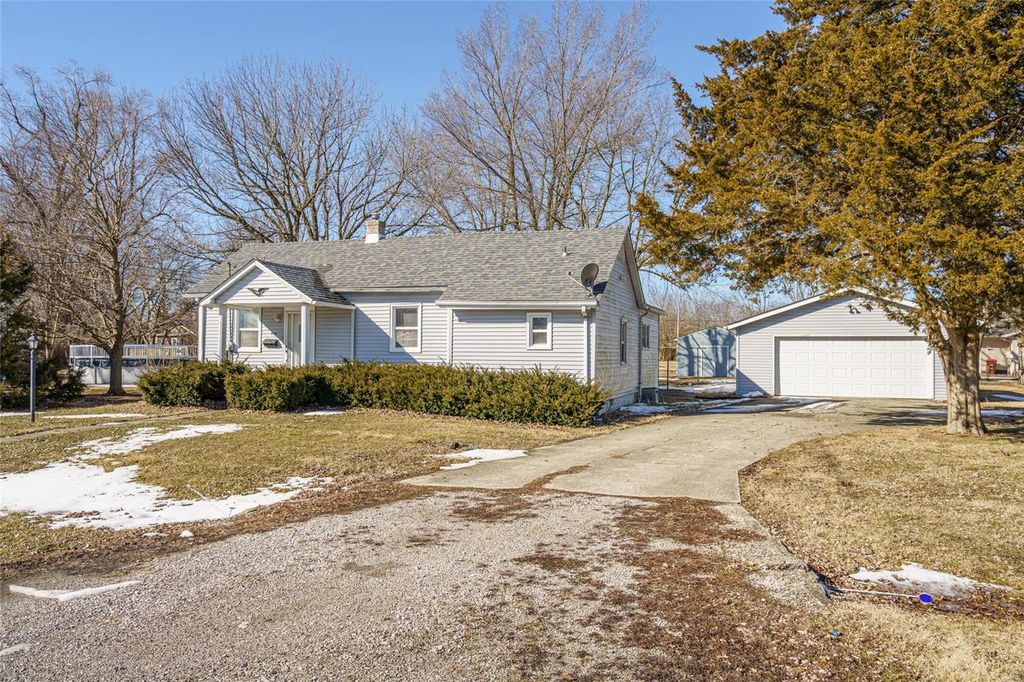 715 N 4th St, Benld, IL 62009 Trulia