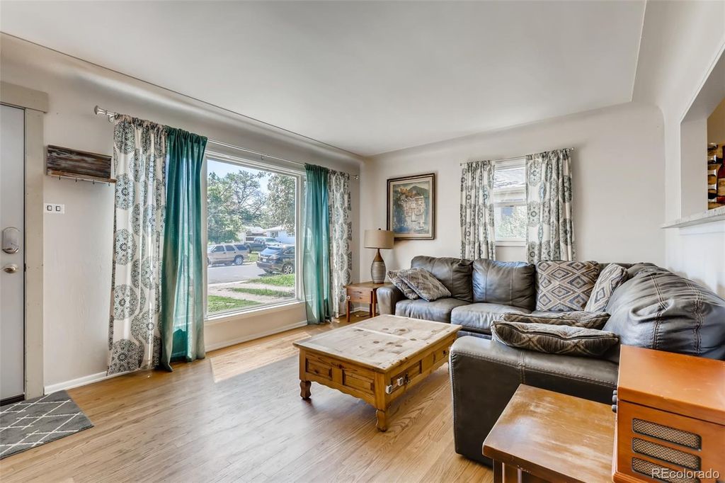 5121 S Pennsylvania St, Littleton, CO 80121