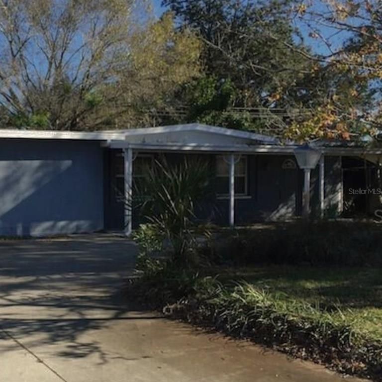 8723 Magnolia Dr, Seminole, FL 33777