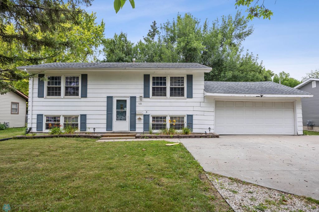 426 4th Ave E, West Fargo, ND 58078