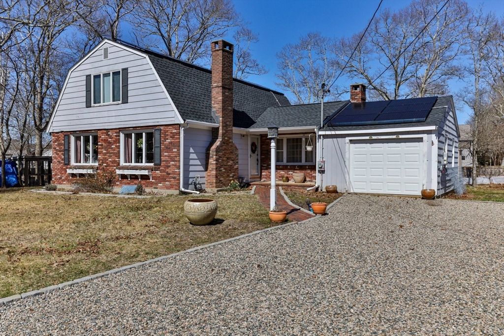 64 Blueberry Hill Rd, Barnstable, MA 02630