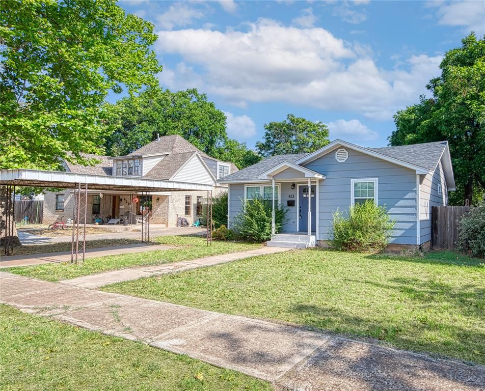 423 W  Jefferson St, Mangum, OK 73554