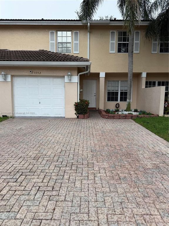 8992 NW 53rd St 8922 Fort Lauderdale - 393e14f029231c947e144e9461295cff Full 
