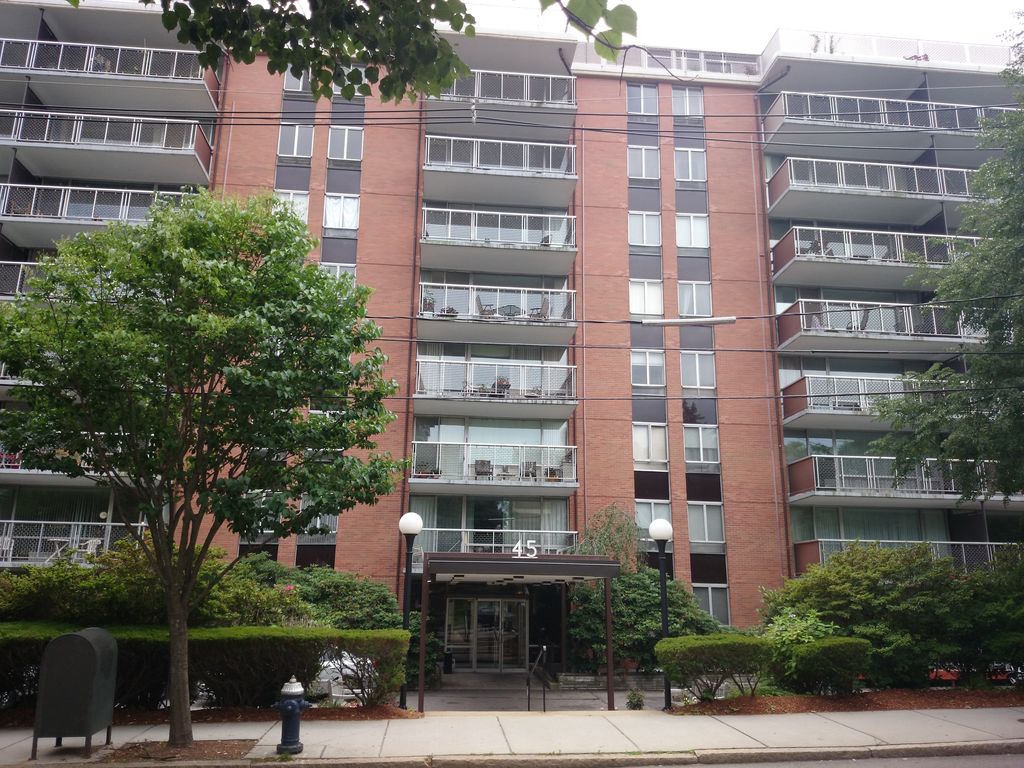 45 Longwood Ave #510, Brookline, MA 02446