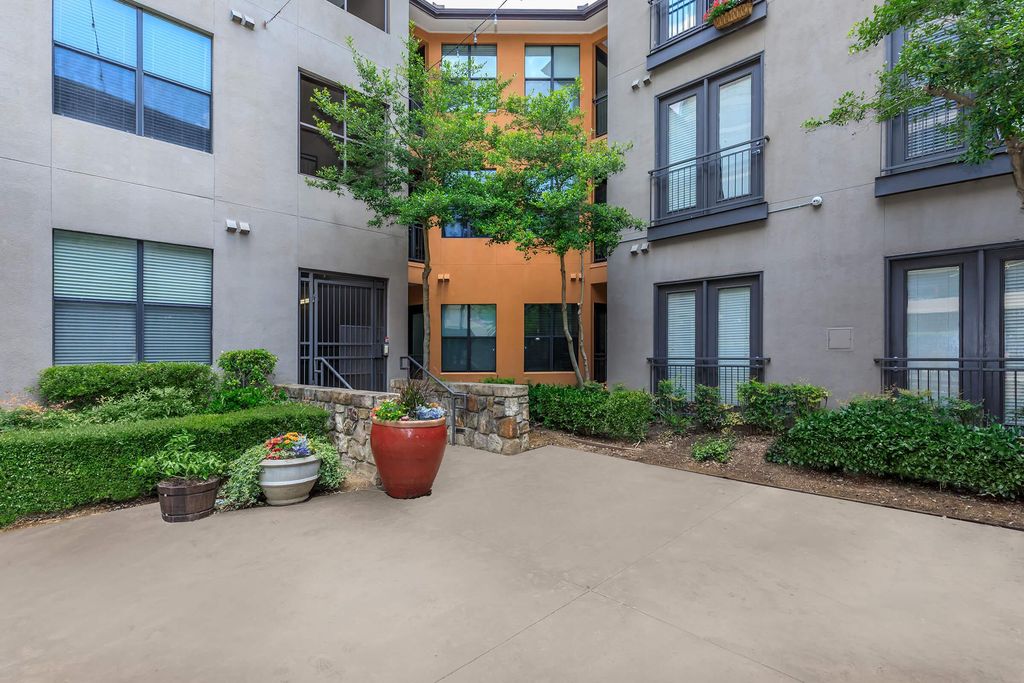 2819 N Fitzhugh Ave, Dallas, TX 75204