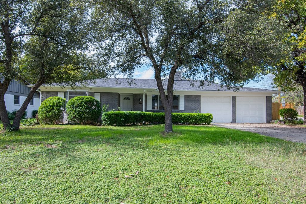 2141 Barbell Ln, Fort Worth, TX 76111 Trulia