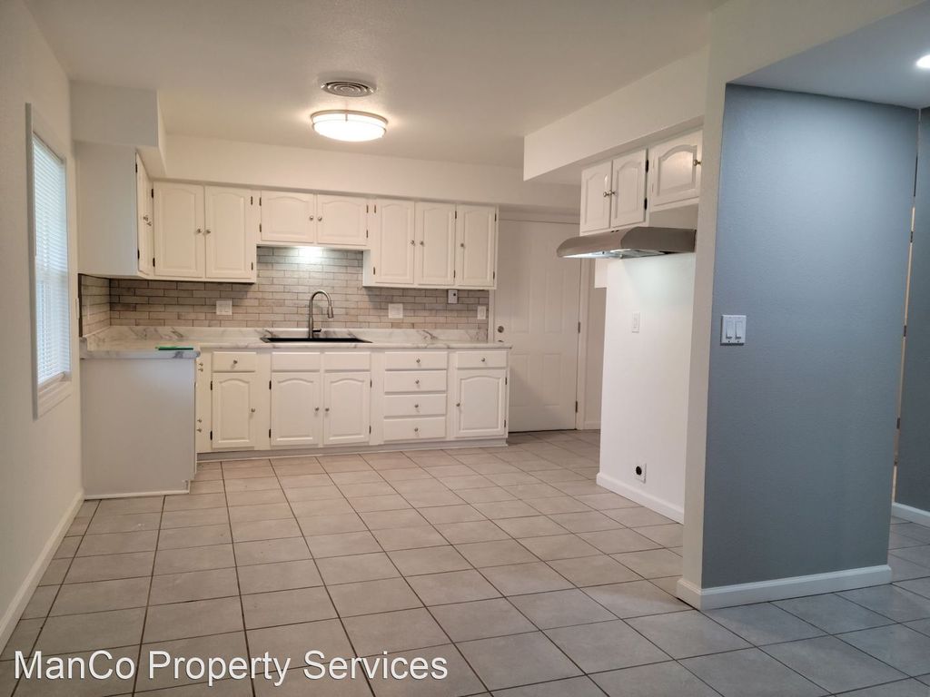 2733 Oneida Ave, Dayton, OH 45414