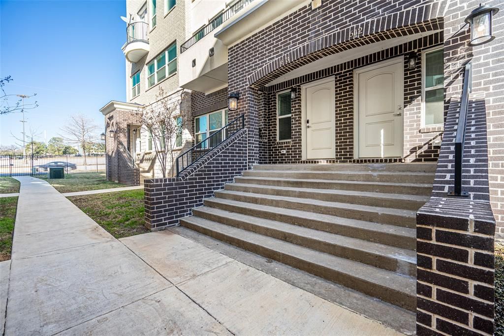 1211 Beaconsfield Ln #603, Arlington, TX 76011