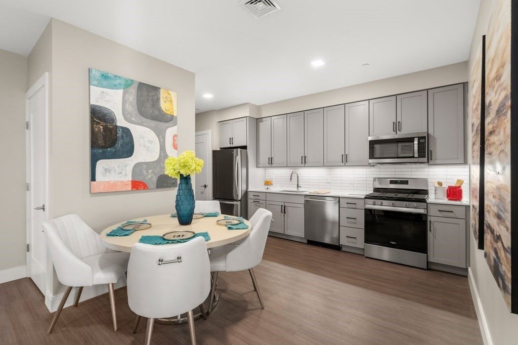 11 Walley St #105, Boston, MA 02128