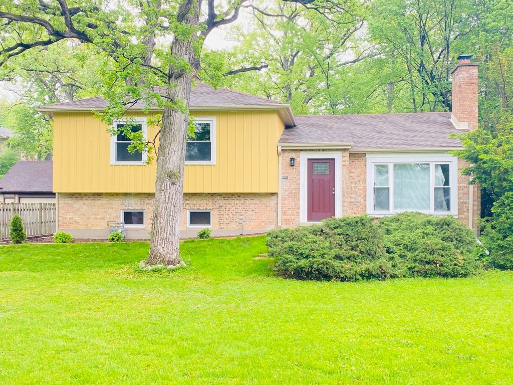 7340 W Palos Ave, Palos Heights, IL 60463