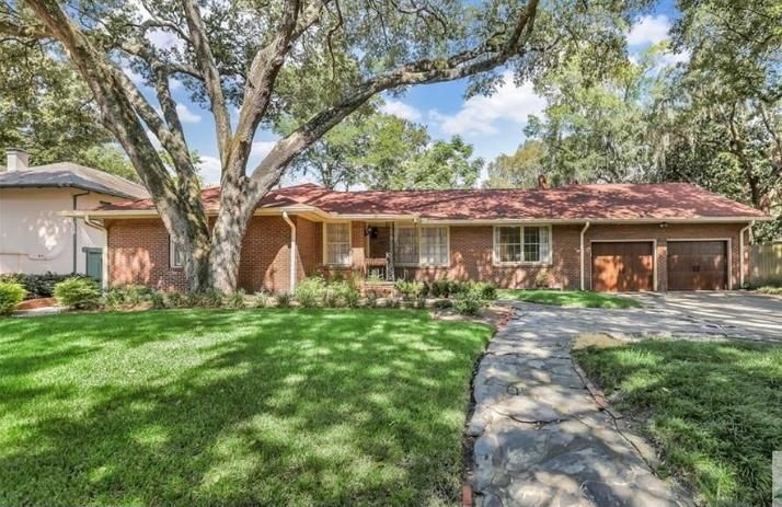 2701 Abercorn St, Savannah, GA 31405