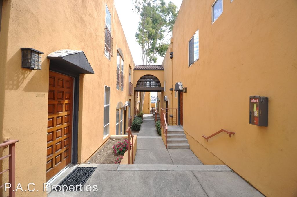 425 N Alvarado St #107, Los Angeles, CA 90026