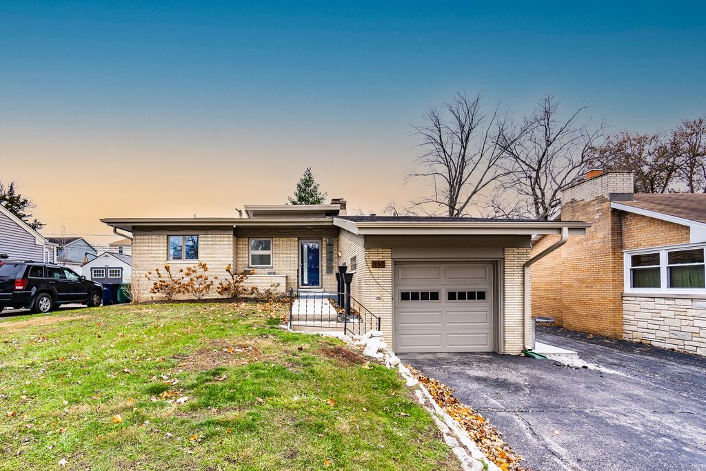 337 W Ethel Ave, Lombard, IL 60148
