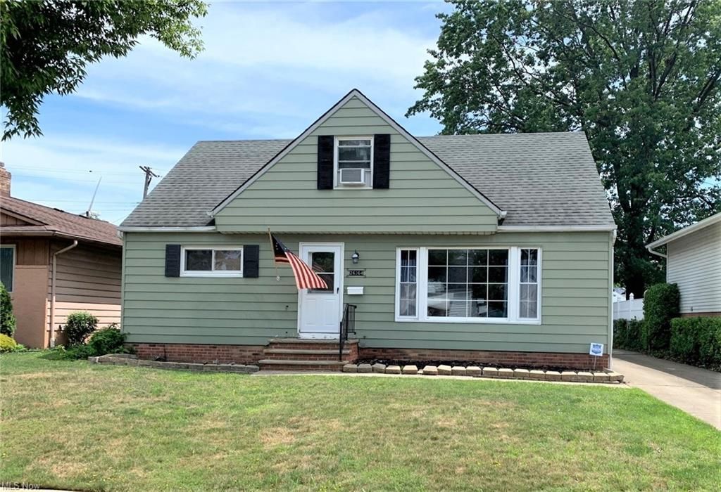 26364 Leslie Ave, Euclid, OH 44132