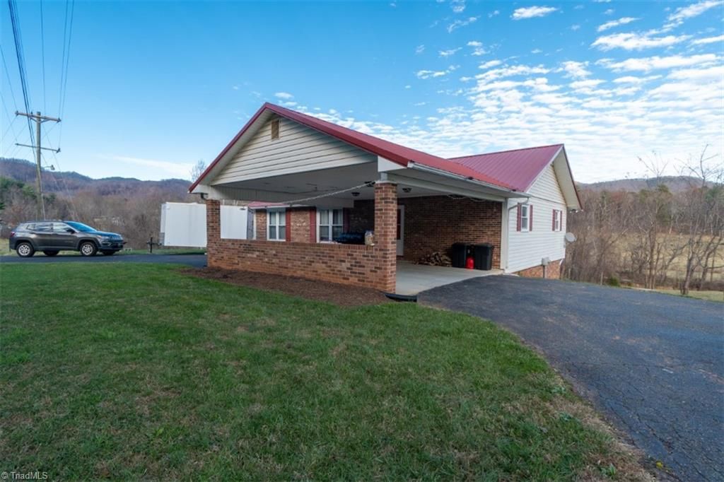 9424 W Pine St, Lowgap, NC 27024 Trulia