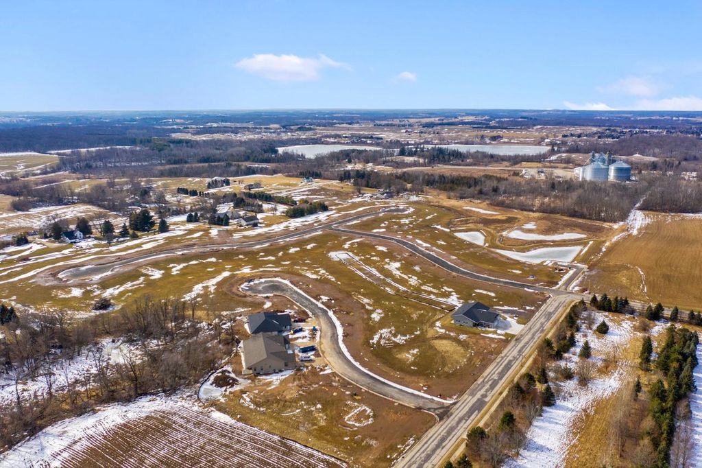 Lt33 ERVALICE CT, Random Lake, WI 53075 MLS 1825499 Trulia