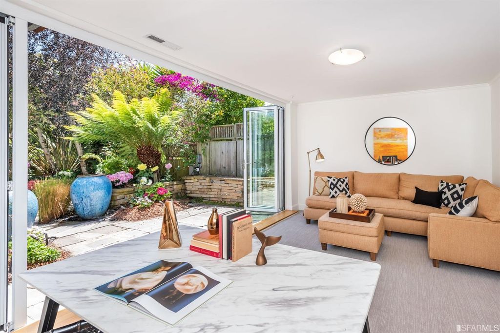 237 Whitney St, San Francisco, CA 94131