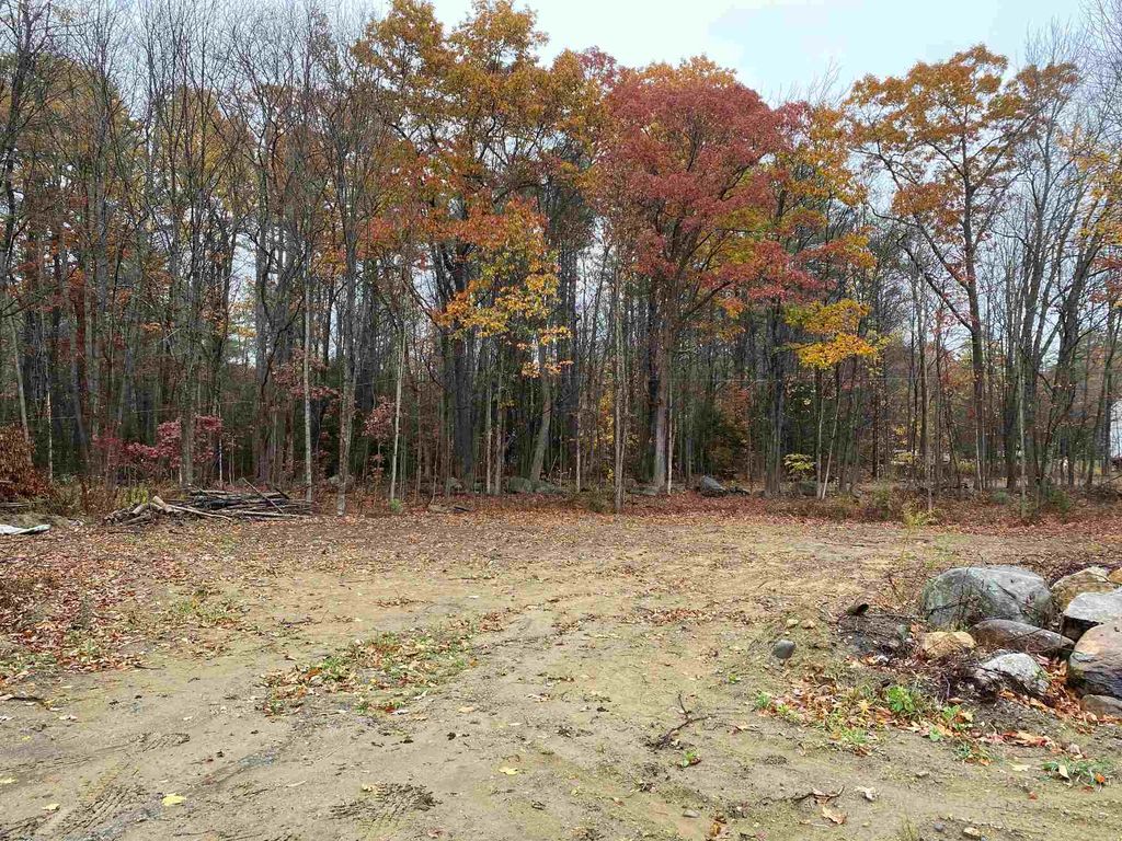 112 Old Concord Tpke, Barrington, NH 03825