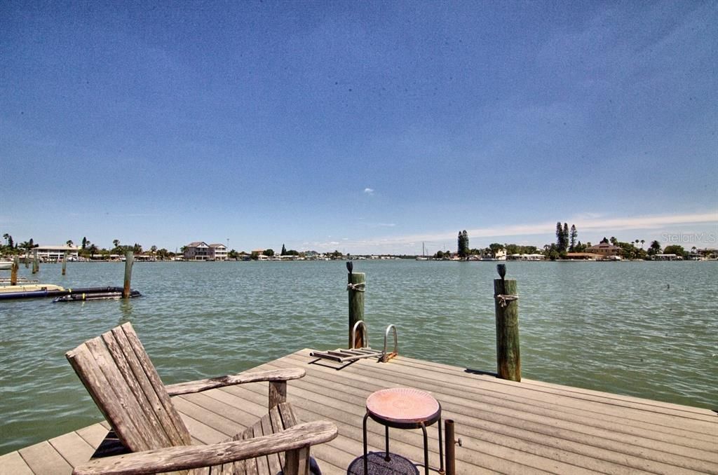 14157 N Bayshore Dr, Madeira Beach, FL 33708