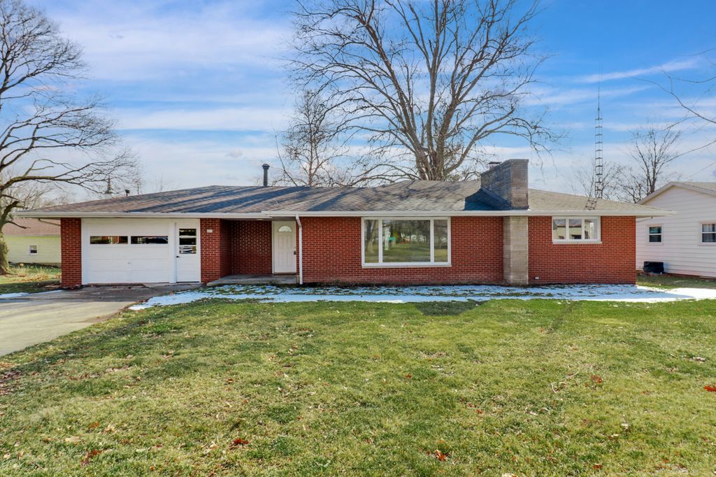 205 W Park St, Danvers, IL 61732 MLS 11980150 Trulia