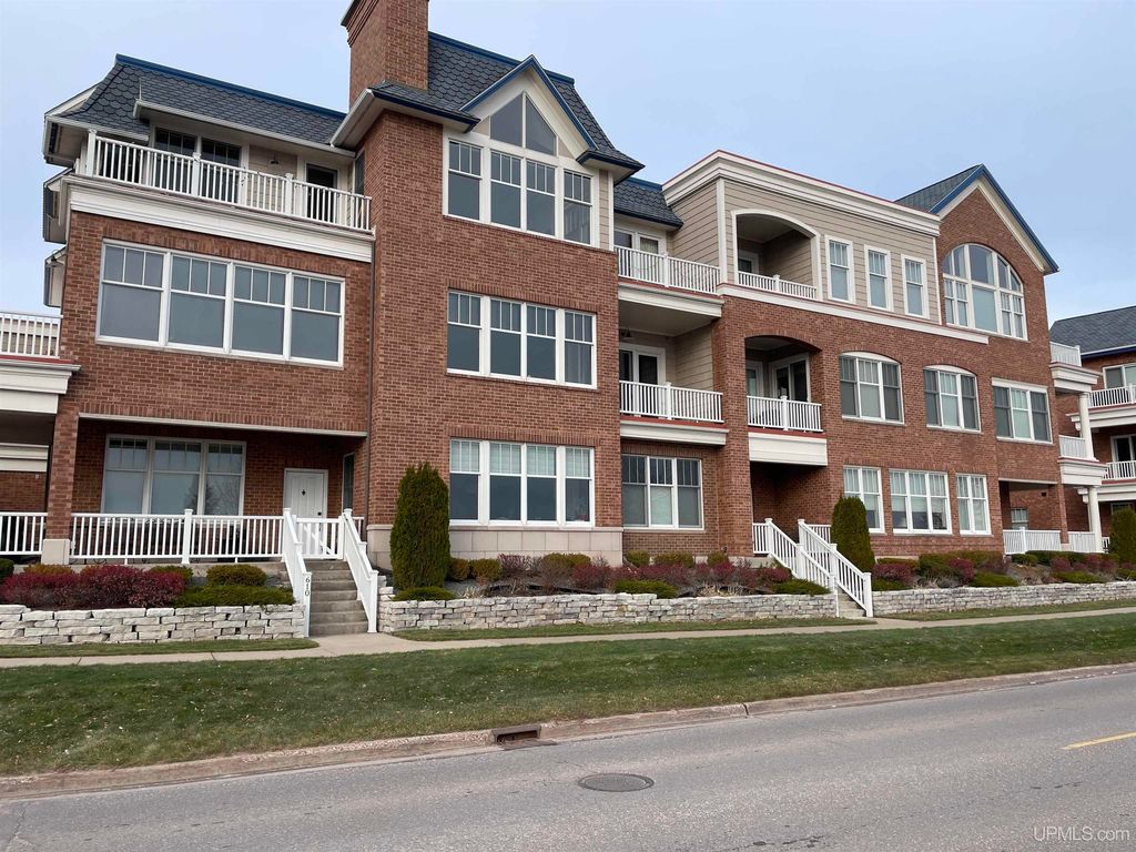 600 S Lakeshore Blvd, Marquette, MI 49855 See Est. Value, Schools & More