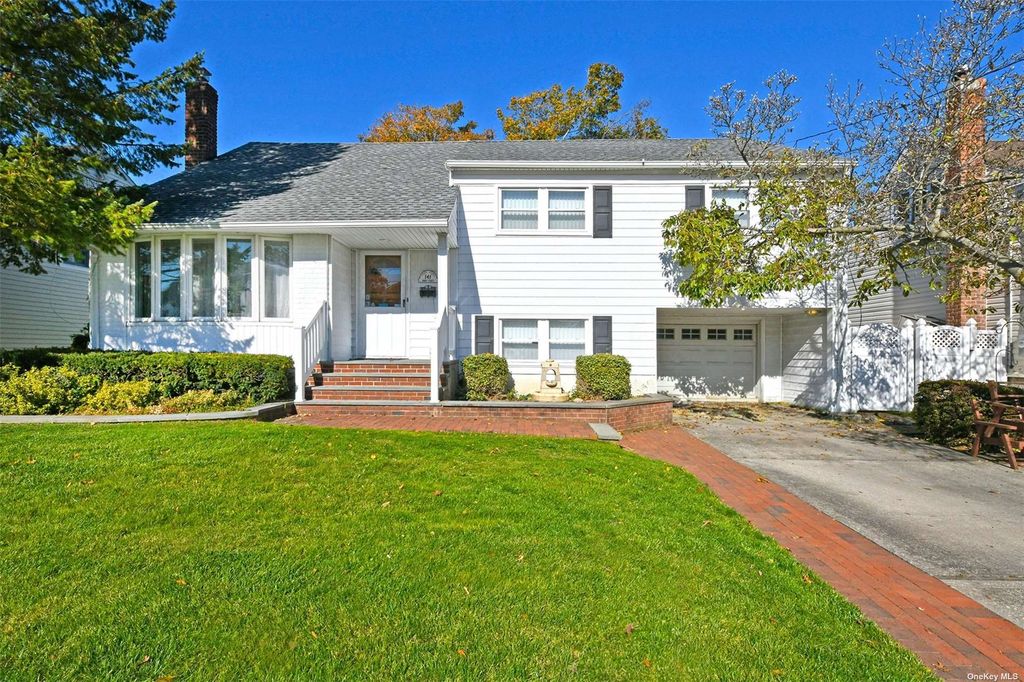 141 Abbey Street, Massapequa Park, NY 11762 Trulia